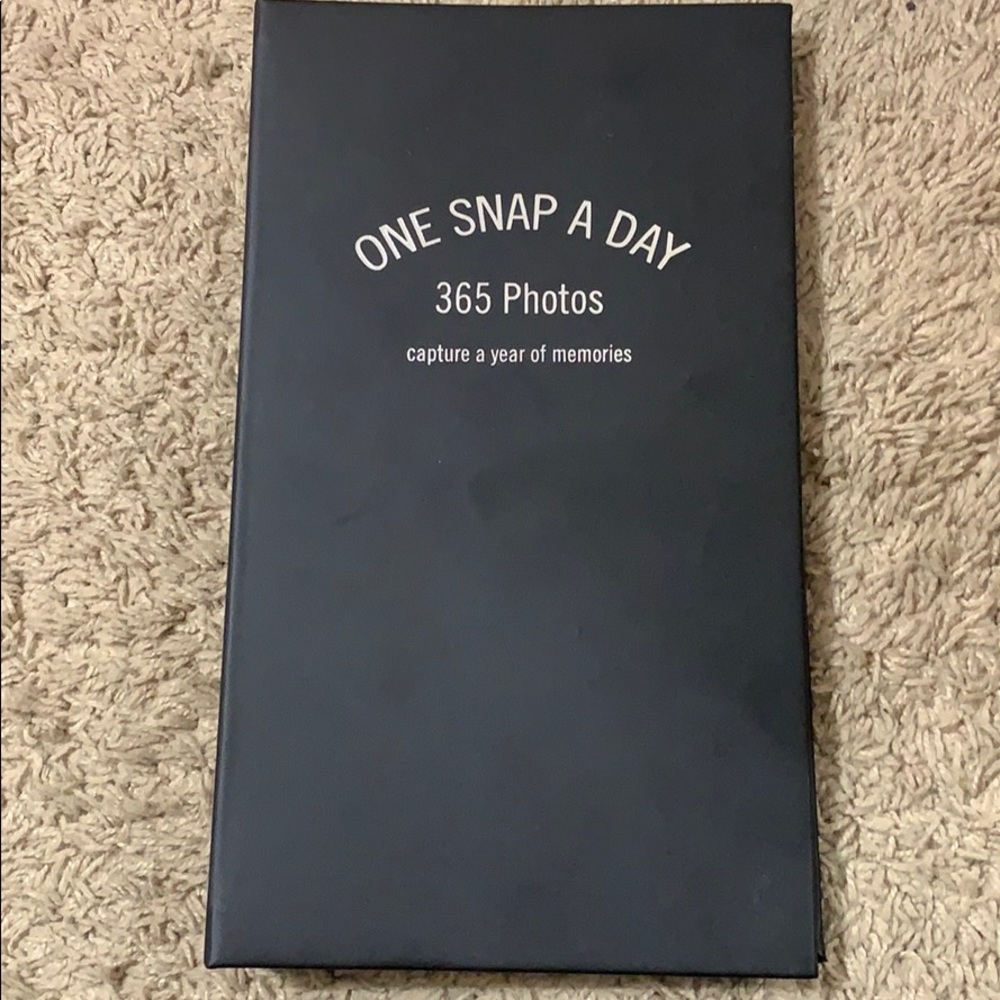 polaroid holder